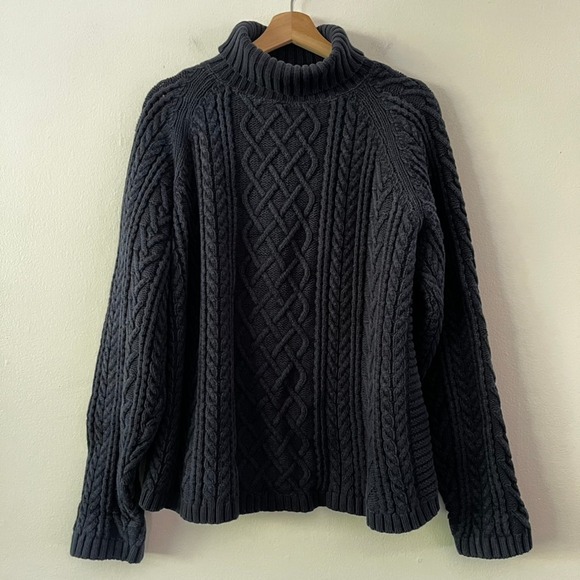 LL Bean Vintage 100% Cotton Turtleneck Cable Knit Sweater Navy size XL - Picture 1 of 11
